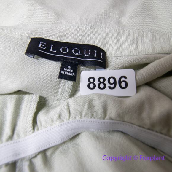 Eloquii *flawed* Short-Sleeve Coverall Jumpsuit light green linen blend, size 18 - Picture 15 of 16